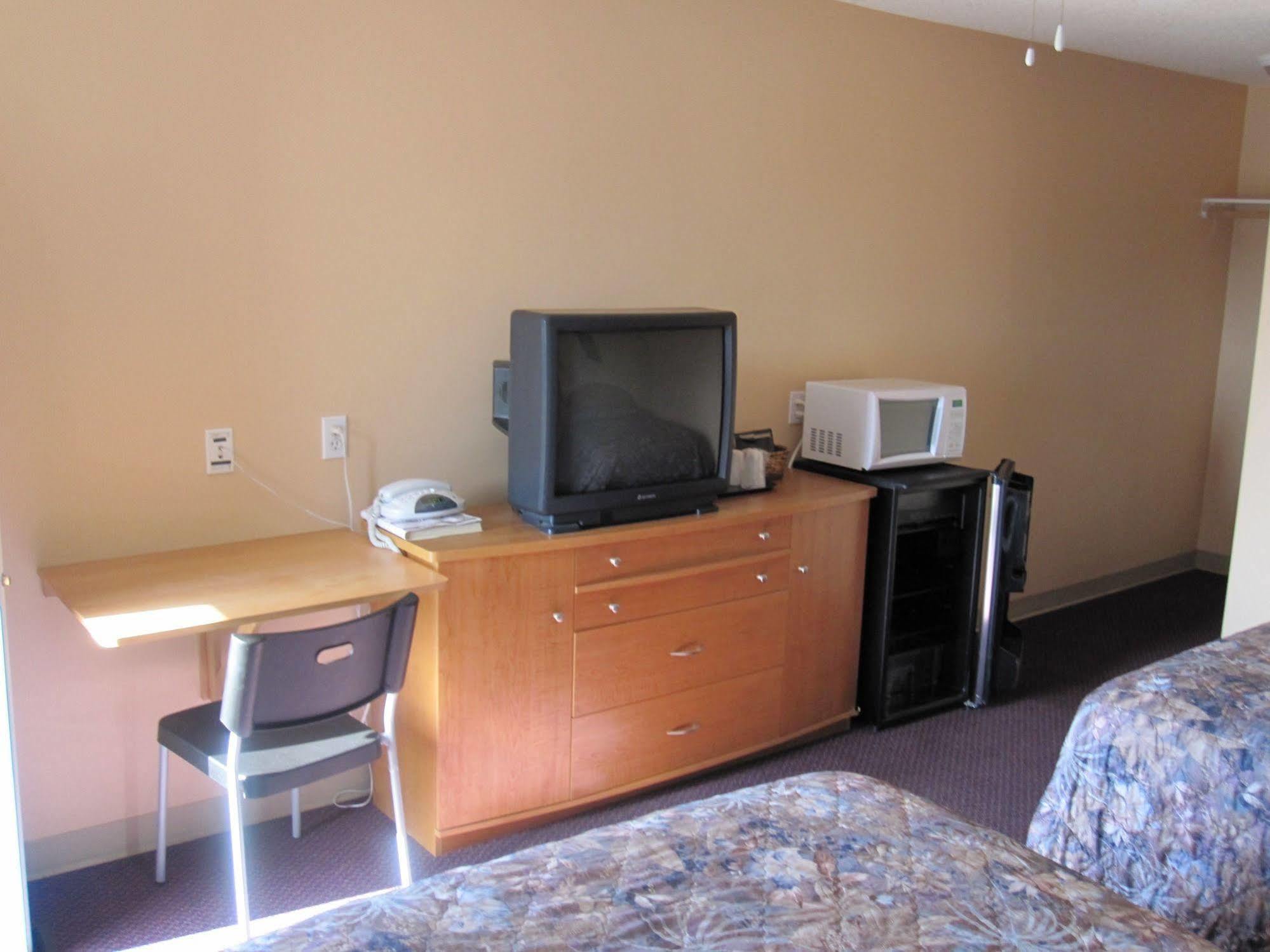 Aries Motel Edson Exterior photo